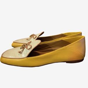 Tory Burch Tory Charm Loafers size 6 Yellow leather convertible flats Preppy